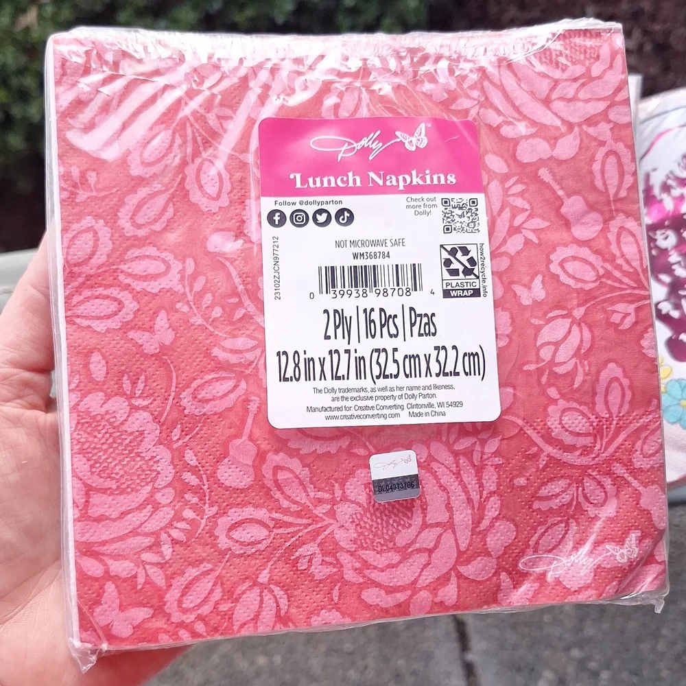 NWT Dolly Parton Party Lunch Napkins 48 Total